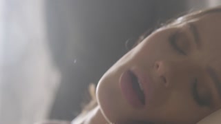 Смотри NewSensations: Athena Faris' Toy Favorites - лучшее порно на YOUPORN.ZONE