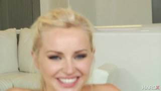 Смотри Staci Carr's Hot Body: A Blonde BTS Look - лучшее порно на YOUPORN.ZONE