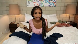 Смотри Masturbation Turns into Handjob for Nia - лучшее порно на YOUPORN.ZONE