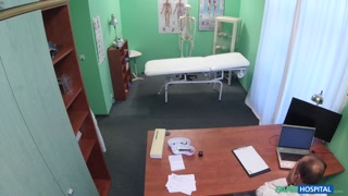 Смотри Hot Patient Gets Fucked by Doctor in Missionary - лучшее порно на YOUPORN.ZONE