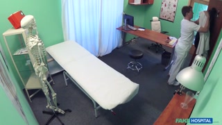 Смотри Medical Help: Suck Cock for Boobs - лучшее порно на YOUPORN.ZONE