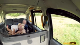 Cindy Sun Rides John in Cowgirl Position - бесплатное секс видео YOUPORN.ZONE