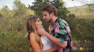 Смотри Blonde Outdoor Blowjob and Creampie - лучшее порно на YOUPORN.ZONE