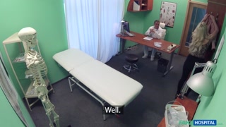 Смотри Handjob for Doctor from Blonde - лучшее порно на YOUPORN.ZONE