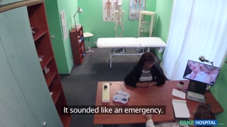 Смотри Ebony Office Girl Gets Medical Attention - лучшее порно на YOUPORN.ZONE