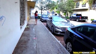 Смотри Amateur Doggystyle Fun - лучшее порно на YOUPORN.ZONE