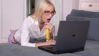 Смотри POV Threesome with Kiara Lord - лучшее порно на YOUPORN.ZONE
