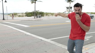 Смотри Street Teen Gets a Cumshot - лучшее порно на YOUPORN.ZONE