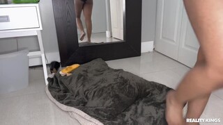 JMack's Handjob and Blowjob with Lily - бесплатное секс видео YOUPORN.ZONE