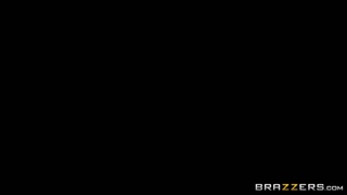Keiran Lee's Handjob to Angela White - бесплатное секс видео YOUPORN.ZONE