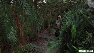 Смотри Wet and Wild Threesome with Big Natural Tits - лучшее порно на YOUPORN.ZONE