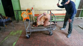 Смотри Submissive Brunette Barbara Takes It All - лучшее порно на YOUPORN.ZONE