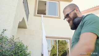 Смотри Xander Corvus Fucks Mena Carlisle’s Wet Pussy in Missionary - лучшее порно на YOUPORN.ZONE