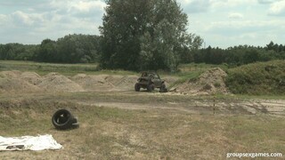 Смотри Wild Outdoor Sex with Three Hot Girls - лучшее порно на YOUPORN.ZONE
