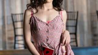 Смотри Striptease and Blowjob: A Killer Combo - лучшее порно на YOUPORN.ZONE