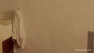 Ivana's Shaving and Masturbating - бесплатное секс видео YOUPORN.ZONE