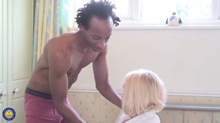 Lexie the British BBW gets interracial satisfaction - бесплатное секс видео YOUPORN.ZONE