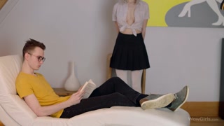Смотри POV Blowjob & Hardcore Fuck - Eva Elfie Slave Game - лучшее порно на YOUPORN.ZONE