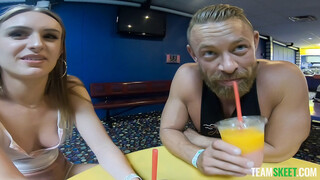 Смотри Juicy Bubble Butt Daisy Stone Gets Destroyed - лучшее порно на YOUPORN.ZONE