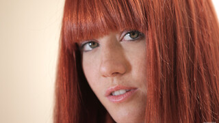 Смотри Elle Alexandra Long Hair Redhead Solo Tease - лучшее порно на YOUPORN.ZONE