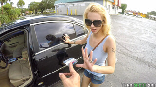 Смотри Paid Public Sex - Lilli Dixon Takes Bruno Dickemz for Money - лучшее порно на YOUPORN.ZONE