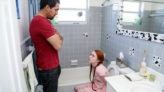 Смотри Help! Teen Dolly Little Can't Escape Juan Largo's Dick - лучшее порно на YOUPORN.ZONE