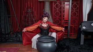 Смотри Emmy Demure’s Spells Turn into Hot Hocus Pocus Sex - лучшее порно на YOUPORN.ZONE