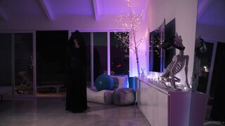 Смотри Joanna Angel & Small Hands - Blowjob to Anal Creampie - лучшее порно на YOUPORN.ZONE