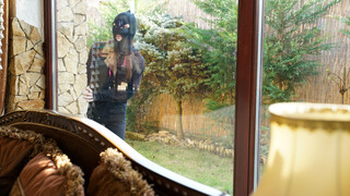 Смотри Naughty Petite Burglar Fucked Hard - лучшее порно на YOUPORN.ZONE