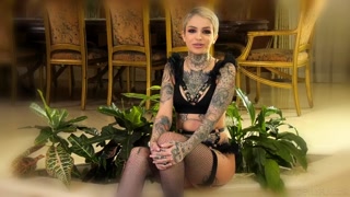Смотри Blonde with Tattoos Leigh Raven Gets Blacked Out - BTS Action - лучшее порно на YOUPORN.ZONE