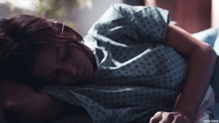 Смотри Hot Doctor Fucks Alexis Fawx & Bobbi Dylan – Big Tits Threesome - лучшее порно на YOUPORN.ZONE