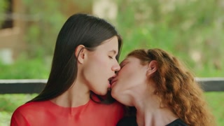 Смотри Intense Lesbian Foreplay with Small Tits - лучшее порно на YOUPORN.ZONE