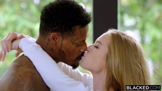 Lana Sharapova Takes a Handjob from Jason Luv Before Hard Fuck - бесплатное секс видео YOUPORN.ZONE