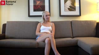 Смотри Teen Blonde Braylin Bailey Loves Asian Handjob to Creampie - лучшее порно на YOUPORN.ZONE