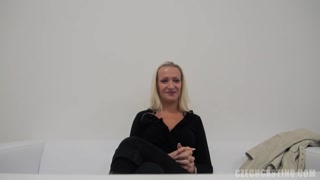 Смотри Blonde Olga's Wild European Casting Adventure - лучшее порно на YOUPORN.ZONE