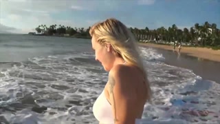 GF experience with Peyton Coast - beach fuck and shower fun - бесплатное секс видео YOUPORN.ZONE
