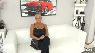Смотри Busty Blonde Chloe Lamour Gives a Steamy BJ - лучшее порно на YOUPORN.ZONE