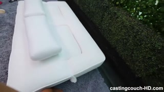 Смотри Sara's Big Tits & Ass Destroyed in Hot Anal Casting - лучшее порно на YOUPORN.ZONE