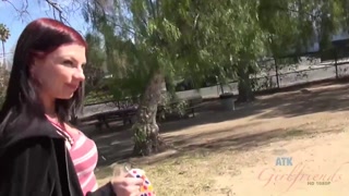 Смотри Naughty Redhead Chloe Love in the Park - Solo POV Fun - лучшее порно на YOUPORN.ZONE