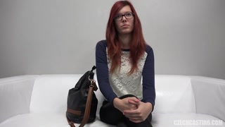 Смотри Unbelievable Redhead Simona - Casting Couch Fun - лучшее порно на YOUPORN.ZONE