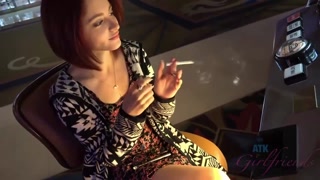 Смотри Smoking Hot Lola Fae Footjob to Anal Creampie - POV - лучшее порно на YOUPORN.ZONE