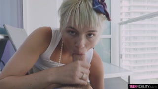 Смотри Barely Legal Beach Babe Ellie Smoke Hardcore - лучшее порно на YOUPORN.ZONE