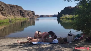 Quickie Doggystyle with Rey and Storm: Mermaid in the USA - бесплатное секс видео YOUPORN.ZONE