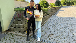 Смотри Hanka Blows Nico Vegas Before the Wedding - лучшее порно на YOUPORN.ZONE