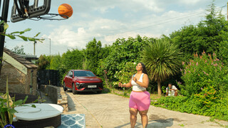 Смотри British BBW Zozo Nicoco Fucked Hard After Basketball Spying Session - лучшее порно на YOUPORN.ZONE
