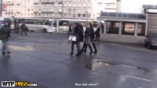 Смотри Blonde slut enjoys rough cafe sex with two men - лучшее порно на YOUPORN.ZONE