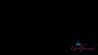 Смотри Paris White Fingering and Toy DP Action - лучшее порно на YOUPORN.ZONE