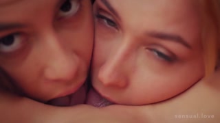 Смотри Pantyhose and Lingerie Lesbian Action - лучшее порно на YOUPORN.ZONE