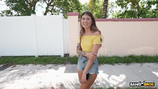 Смотри Charlotte's Blowjob on the Bus Stop - лучшее порно на YOUPORN.ZONE