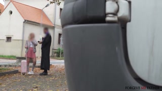 Смотри Christmas Confession Leads to Deep Throat Session - лучшее порно на YOUPORN.ZONE